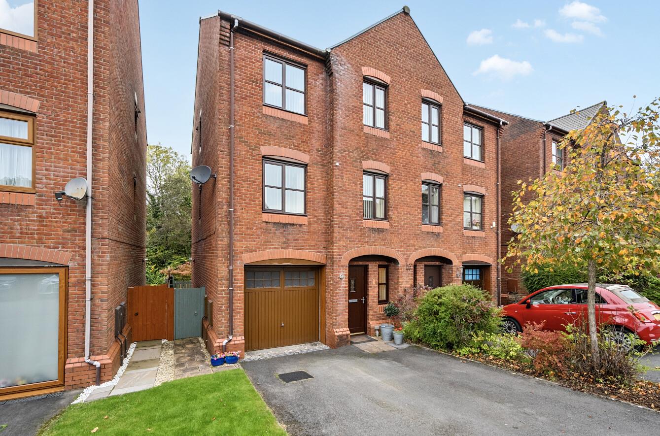 Parc Y Felin, Sketty, Swansea, SA2 8BN